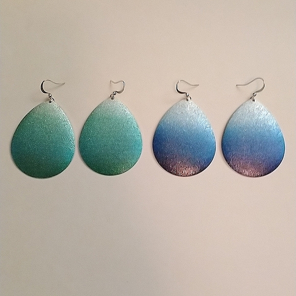 4/$20❤️ Ladies Ombre Earrings Set - Picture 1 of 3
